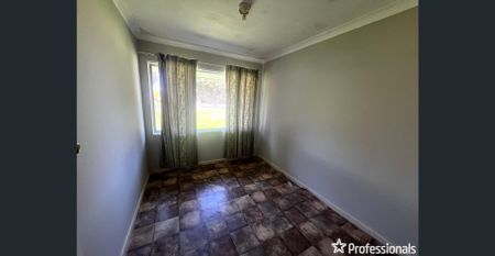 WALK TO ARMADALE SHOPPING CENTRE AND TRAIN STATION! - Photo 3