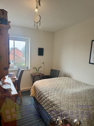 Wohnen am Philippsburger-Park! Gemütliche 3-Zimmer-Oberwohnung in Leer-Loga - Photo 4