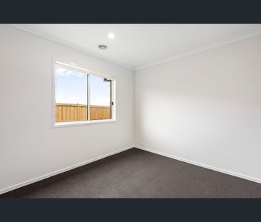32 Hadley Street, Charlemont, Vic 3217 - Photo 1