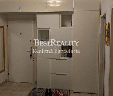 Prenájom samostatnej nepriechodnej izby v Petržalke na Znievskej ulici - Photo 6