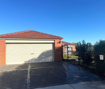 Convenient Cranbourne Living with Space for the Whole Family!! - Photo 5