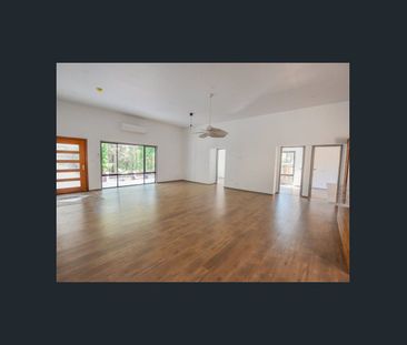 Location, Location, Location! - Photo 2