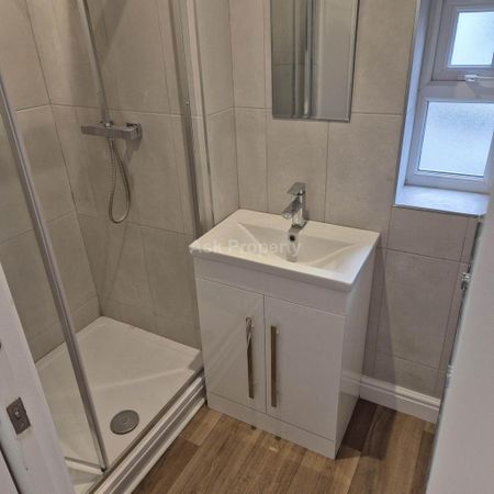 1 bedroom semi-detached house to rent - Photo 5