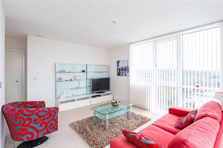 2 bed Flat for rent - Photo 3