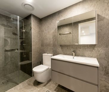 Charming One Bedroom Apartment In The Heart Of Woden - Photo 3