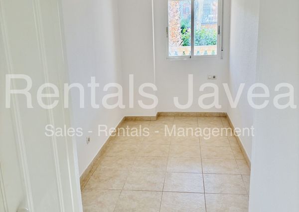 Unfurnished ground floor long term rental Javea Arenal