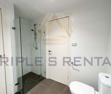 Excellent location, Spacious One-Bedroom unit in the heart of Mascot - Photo 6