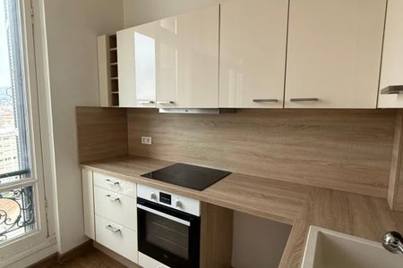 Bas du boulevard Mont Boron – Appartement 3 pièces au calme. - Photo 2