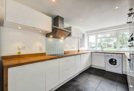 Ardingly Close, Ifield, RH11 - Photo 5