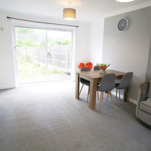 67 Hewson Road, Lincoln, Lincolnshire, LN1 1RZ - Photo 2