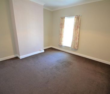 2 bedroom House To Let - Photo 4