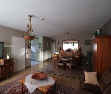 Een recent appartement op de eerste verdieping met ruim terras en g... - Photo 1