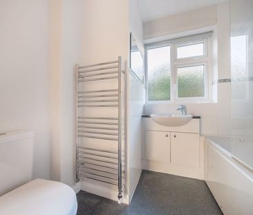 Heather Way, Hindhead, Surrey, GU26 - Photo 1