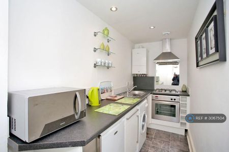 2 bedroom flat to rent - Photo 4