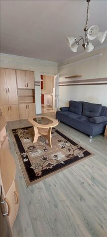 Kiadó jó állapotú panel lakás - Debrecen - Photo 2