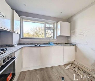 Bryan Road, Bishop's Stortford, Hertfordshire, CM23 - Photo 2