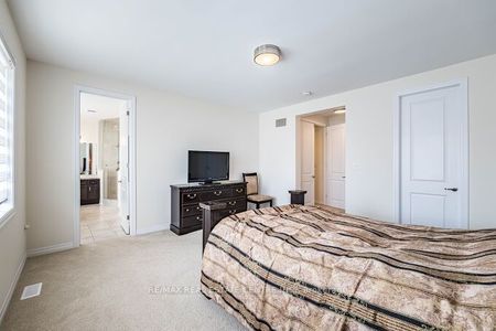 For Lease - 323 Harold Dent Trail, Oakville, Ontario - Photo 5