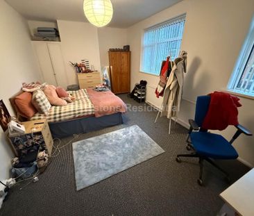 6 bedroom terraced house to rent - Photo 4