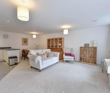 1 bedroom retirement property to rent - Photo 3