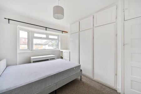 3 bedroom terraced house to rent - Photo 2