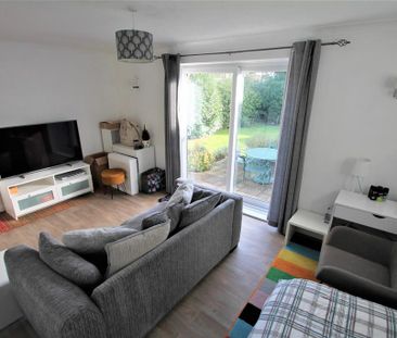 2 bedroom bungalow to rent - Photo 1