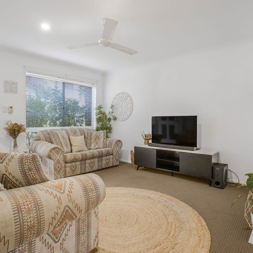 Neat and Tidy Townhouse in Great Location! - Photo 1