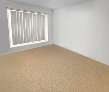 With Coffs Harbour CBD at your doorstep this private, low-maintenan... - Photo 3