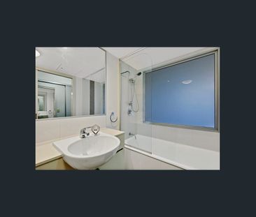 Resort-Style Living in the Heart of Maroochydore - Photo 6