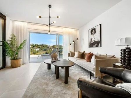 Alquiler de piso en Calle Hernán Cortés - Photo 3