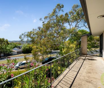 Updated two-bedroom unit in convenient Pearce - Photo 4