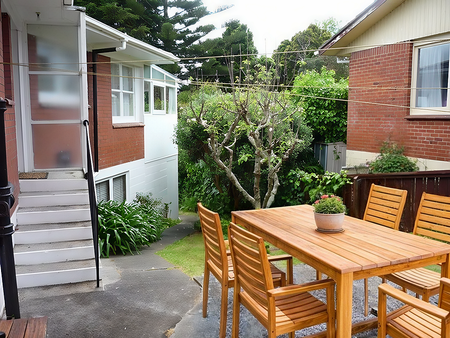 Howick – Rodney St - 3 bedroom + office/sun - Photo 4