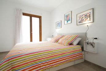 Apartamento amueblado con dos dormitorios, patio, Plaza del Cuadrado Palma