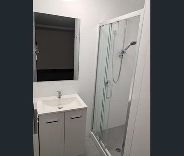 Unique Surfers Paradise 2-Bedroom 2-Bathroom Townhouse - this feels... - Photo 3