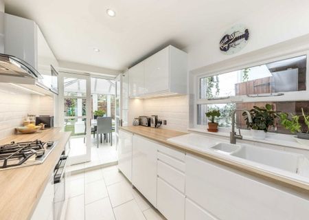 Church Lane, SW17 9PU, London - Photo 5