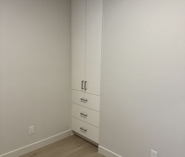 For Lease - 1301 Dorchester Avenue Unit# 1, Carlington - Central Park, Ontario - Photo 1