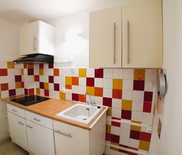 Location Appartement 2 pièces 39m² - Photo 3