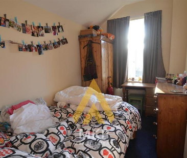 4 bedroom terraced house to rent - Photo 4
