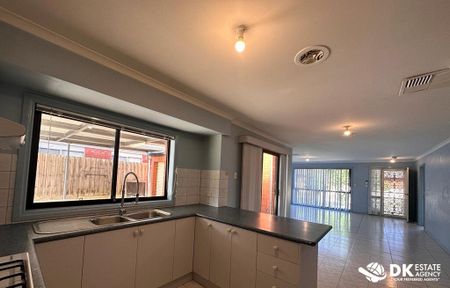 Attractive family home in the heart of Cairnlea. - Photo 3