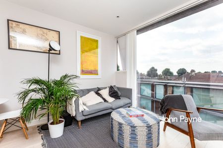 Pinnell Road, London, SE9 - Photo 5