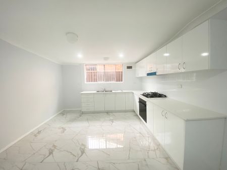 Semi-Attached 3-Bedroom House With Water Included - Photo 3