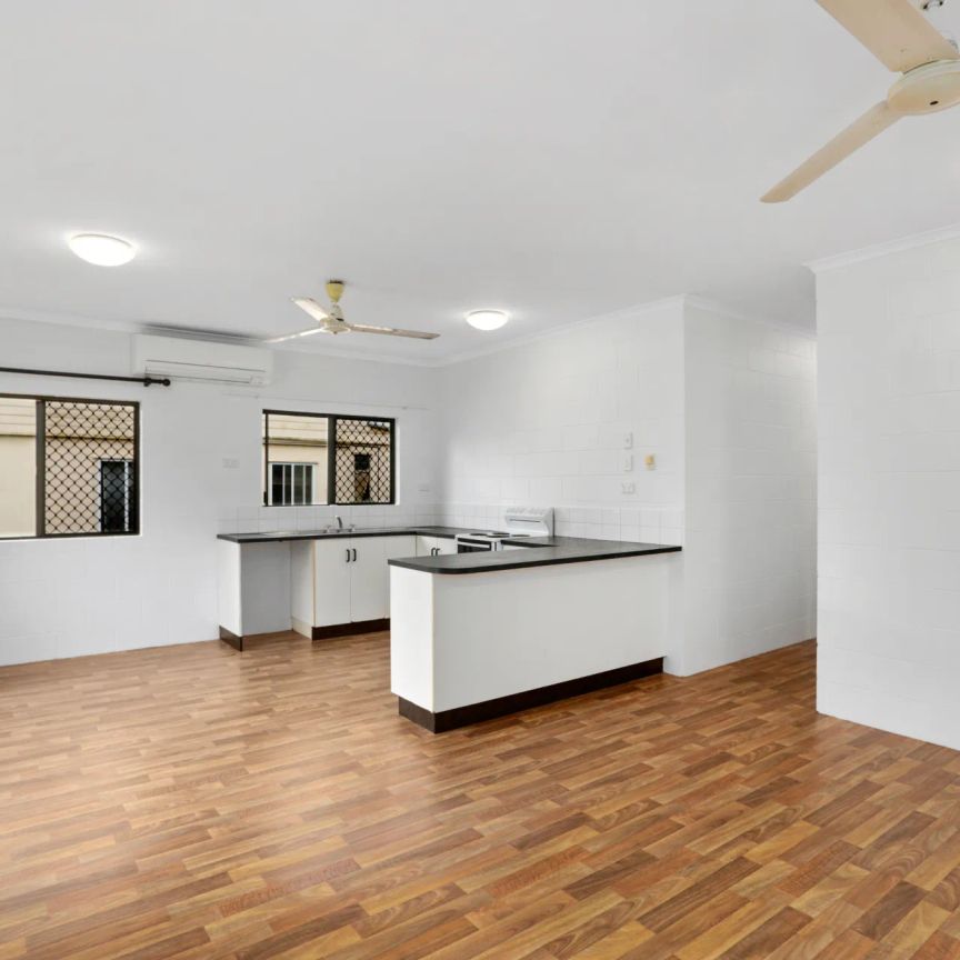 Comfortable & Convenient Family Home - Photo 1