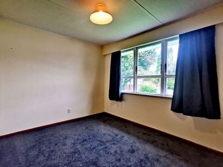 Spacious Section, Fresh Interiors - Photo 3