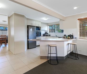 3 Bedroom House in Benowa - Photo 6
