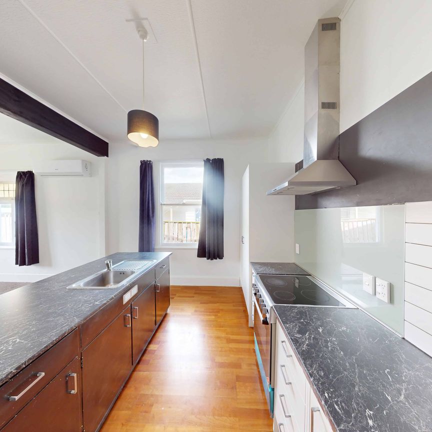 Marton - 4 Bedrooms - Photo 1