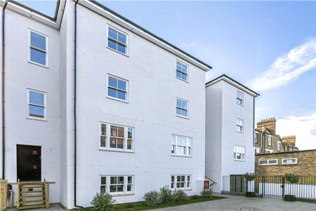Mitcham Lane, London, SW16 6NR - Photo 4