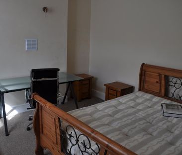 5 bedroom house to rent - Photo 1