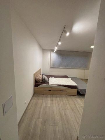Pronájem bytu 1+kk 30 m2 - Photo 2