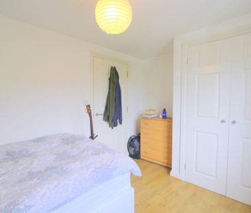 2 Bedroom Apartment, North Road, Wimbledon - Photo 6