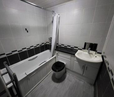 1 bedroom ground floor flat to rent - Photo 2