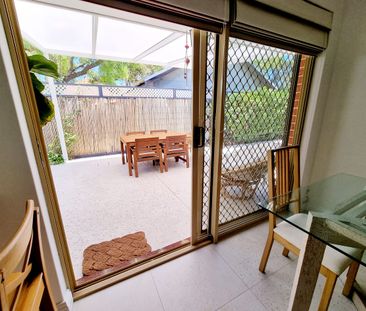 CHARMING PRIVATE FAMILY RETREAT - Photo 4